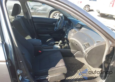 2011 Honda Accord 2.4 Lx из США, поврежденный, VIN 1HGCP2F35BA110126